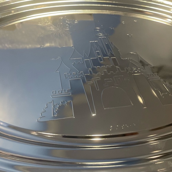 Disney castle tray - Picture 3 of 3